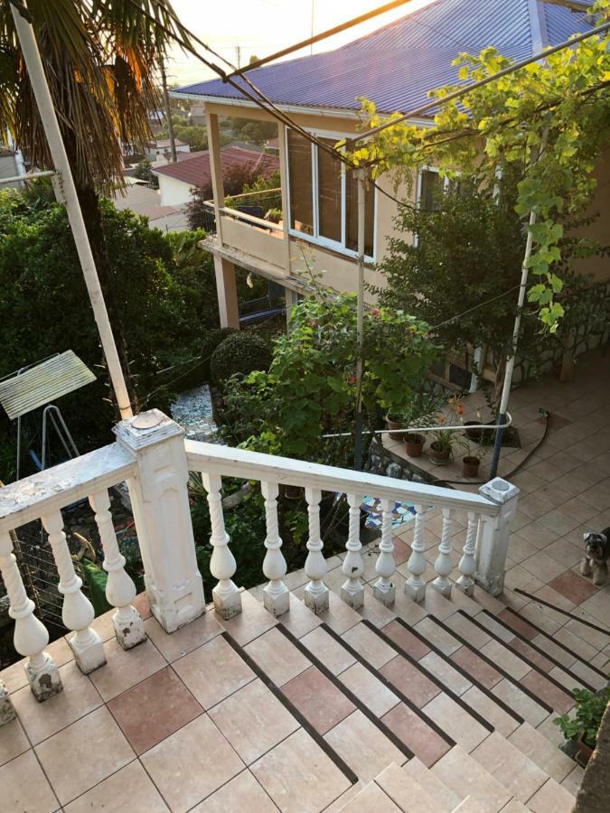 Гостевой Дом "Боцман" На Барцыц-Гудаутская 5 ガグラ エクステリア 写真